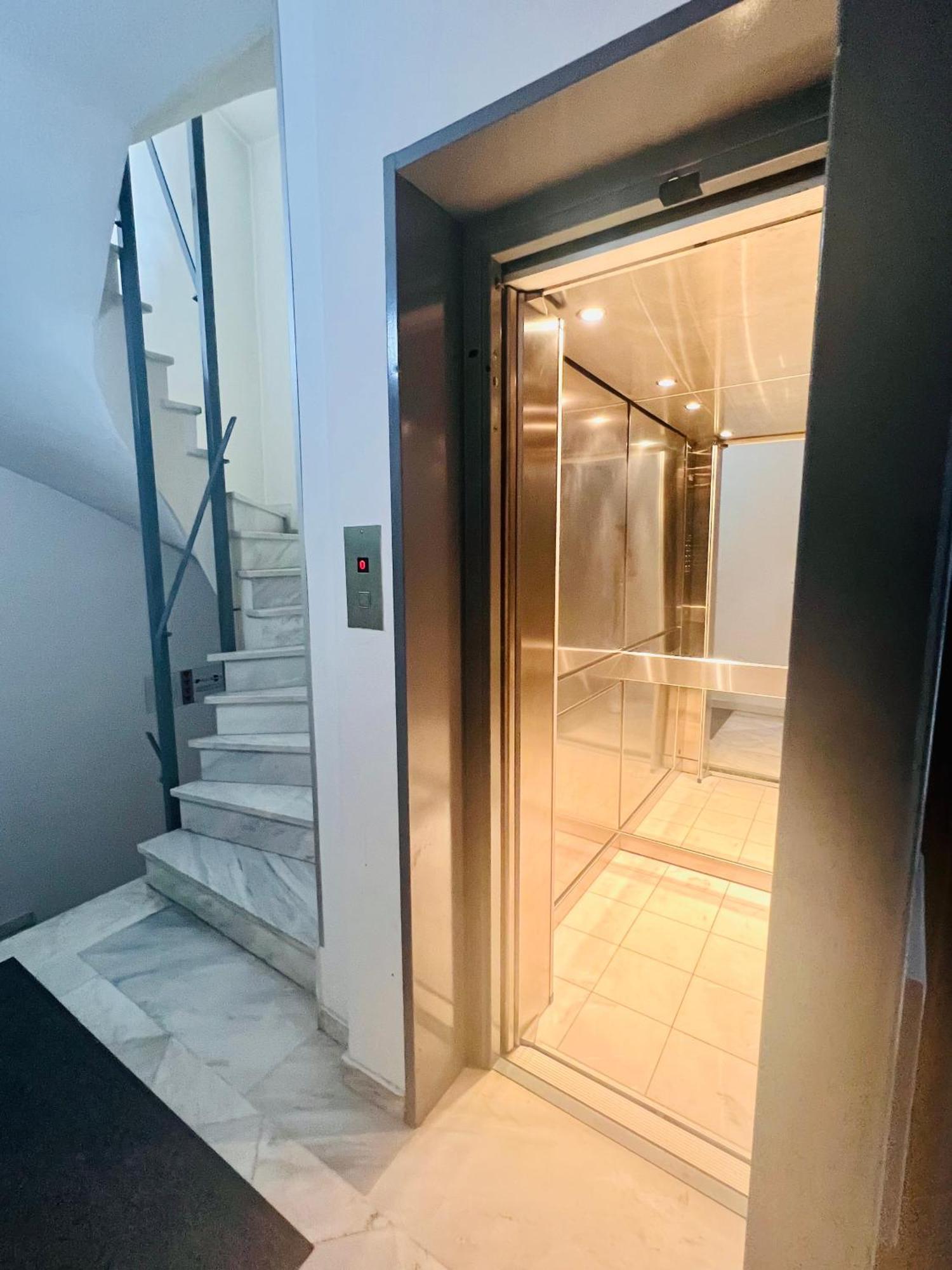 Green Apartment Near Marousi Hospitals & Oaka, By Promoshomes Maroussi Zewnętrze zdjęcie